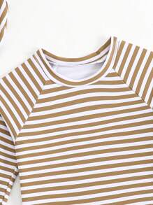 男婴条纹印花长袖泳衣套装，含泳帽，防紫外线，适合沙滩/游泳 - 彩色 - 查看 4