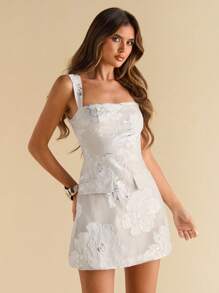 SHEIN BAE 纯淡蓝色方领细肩带露背简约提花花卉面料迷你连衣裙，适合约会、伴娘、毕业、春夏季 - 白色 - 查看 6