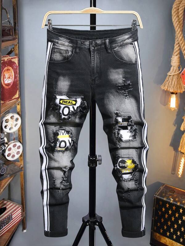 Manfinity EMRG Men's Pocket Letter Graphic Distressed Casual Versatile Denim Jeans