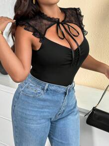 Celure Camiseta de mujer de talla grande con encaje, parches, diseño cruzado y calado, ropa de mujer, ropa de verano para mujer, camisas de verano para mujer, conjuntos de verano para mujer