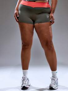 MUSERA Plus Size Low Rise Contrast Foldover Waistband Fitted Mini Shorts Summer Streetstyle Vacation Holiday 90's Y2k Cute Casual City Muse