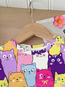 SHEIN Bộ 2 món/Bộ áo thun tay ngắn in hình mèo dễ thương nhiều màu sắc cho bé gái và quần short, thời trang thoải mái cho mùa hè, thích hợp cho ngày tựu trường - Nhiều màu - Xem 4