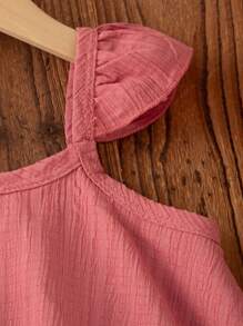 Set de 2 piezas de atuendo de verano para niña joven, blusa con mangas cortas y volantes, y shorts rectos de pierna, conjunto de verano casual y elegante