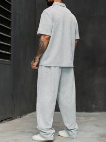 Manfinity Homme Conjunto de camisa polo de manga corta y pantalones cortos de unicolor informal para hombres de talla grande - Gris - Ver 2