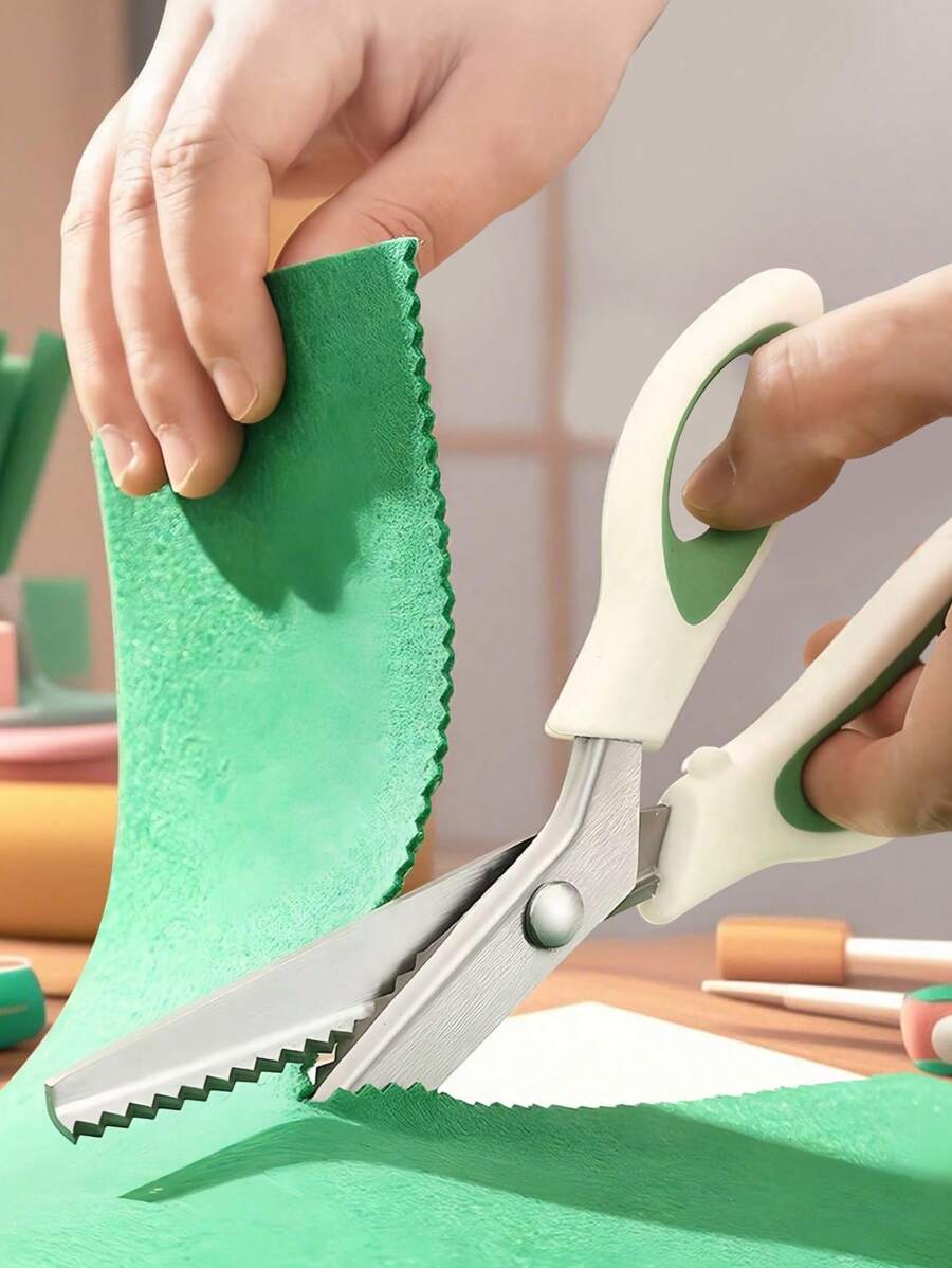绿色锯齿边缘裁缝剪刀自封艺术织物防磨损专业裁缝剪刀碳钢刀片人体工程学手柄牛仔裤卷边手工 DIY 工具