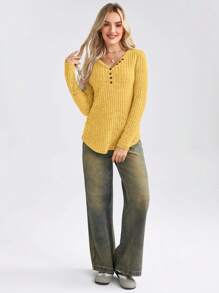 SHEIN LUNE Camiseta casual de mujer de manga larga con cuello en V y botones de unicolor para el otoño
