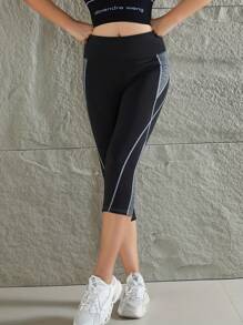 Pantalones deportivos de 3/4 de cintura alta con costuras de contraste y bloques de color ajustados para mujer - Negro - Ver 3