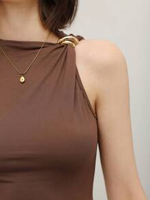 EMERY ROSE Summer Fashionable Metal Decor Tank Top