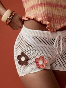 MISSGUIDED Pantalones cortos tipo malla de ganchillo como cubrecostoso de playa, estilo bohemio de verano con aplicaciones florales, cintura con cordón, ropa de playa - Blanco - Ver 4