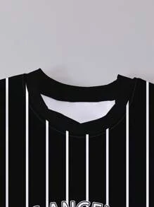 1 Set de ropa estilo deportivo para niños pequeños, diseño de rayas verticales en blanco y negro, camiseta estampada "LOS ANGELES 23", camiseta de manga corta y pantalones cortos, adecuado para actividades diarias, conjunto enérgico para primavera/verano