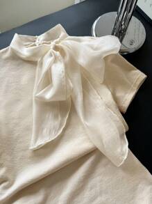 DAZY Women's Summer Tie Strap Short Sleeve Fitted T-Shirt, Elegant Casual Tee For Urban Life