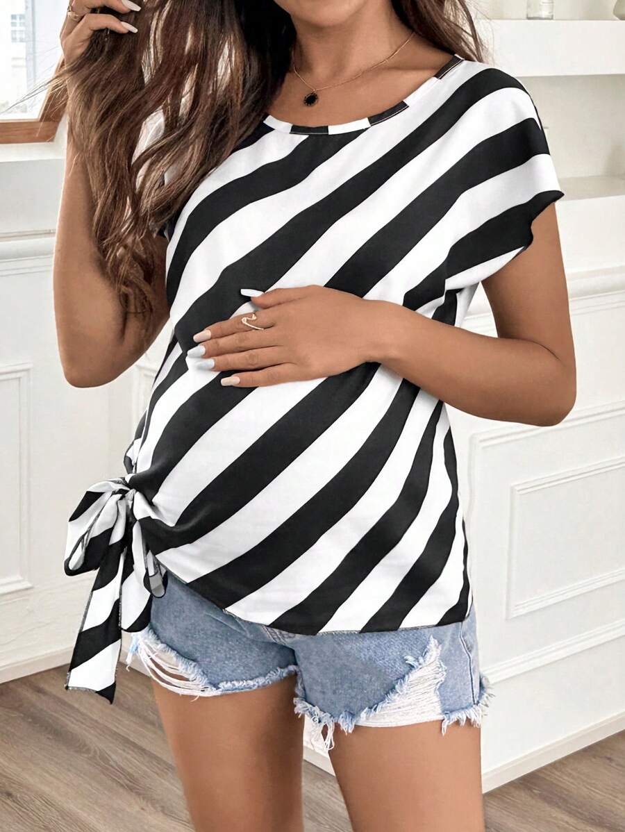 SHEIN Side Drawstring Maternity Round Neck Short Sleeve Casual Shirt - Black and White - View 1