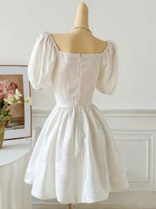 Modelyn Abito corto elegante da donna con scollo quadrato in pizzo e maniche corte