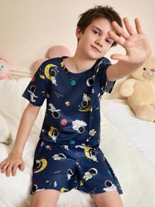 SHEIN 宇航员数码印花男童睡衣套装