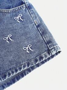 SHEIN Girlism Letnie, swobodne, luźne, dżinsowe szorty dla nastolatek z falbankami i kokardką, z przetarciami i haftem, letnie, koncertowe, festiwalowe, rave'owe, letnie, brunchowe, kościelne, na zakończenie roku szkolnego, streetwearowe, na powrót do szkoły