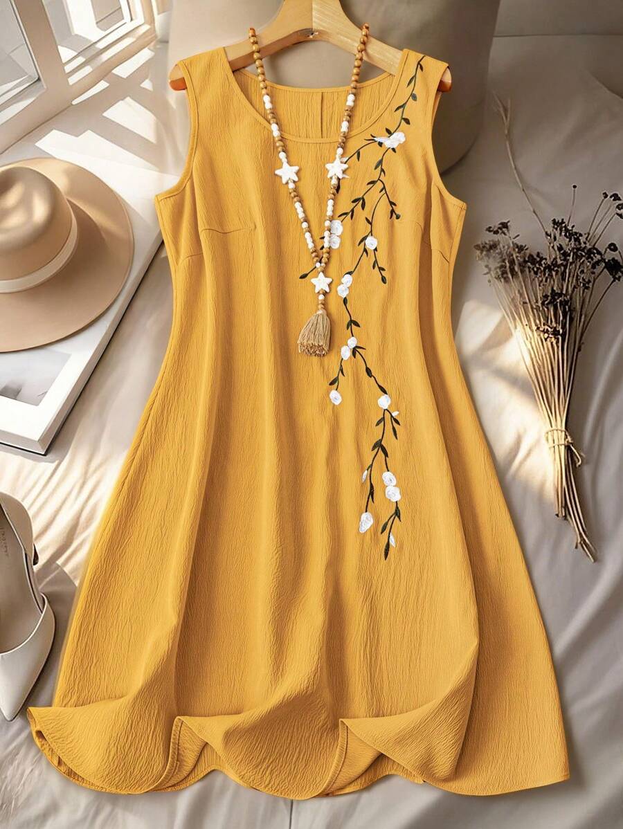 Vestido casual de talla grande para mujer con bordado y sin mangas para vacaciones - Amarillo - Ver 1