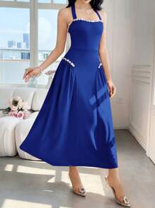Modelyn Vestido midi elegante de mujer de unicolor con adorno de strass en la cintura y en el cuello halter - azul real - Ver 5