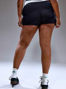 MUSERA Plus Size Women Tie Front Jogger Shorts Streetstyle Holiday 90's Y2k Cute Casual City Muse Athletic Shorts, Everyday Curve Autumn Winter Fall