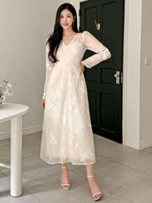 DAZY Einfarbiges Jacquard-Gewebe Taille geschnürt Langarm Schräger Kragen Spaghetti-Träger 2 in 1 Bindeband Elegantes Resort Maxikleid für Damen, Herbst