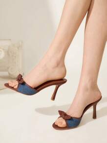 CUCCOO CHICEST Sandali con tacco a spillo e punta tonda con fiocco, eleganti e alla moda, con blocchi di colore in finta pelle e tessuto, slip-on con tacco alto per l'estate, per il tè, appuntamenti, vacanze, nei colori marrone e blu