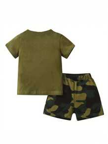 Set de 2 piezas para niños pequeños: Camiseta de manga corta con cuello redondo y estampado de eslogan y gafas, talla grande pantalones cortos de camuflaje, adecuado para uso diario en verano