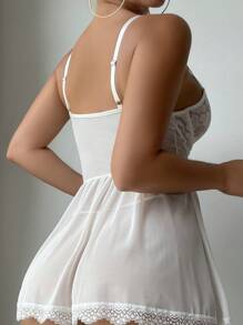 SHEIN 3 件套前蕾丝花边拼接钢圈吊袜带内衣连衣裙 - 白色 - 查看 2