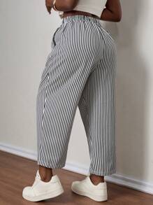 SHEIN PETITE CURVE 大码休闲简约黑白条纹裤，适合所有季节 - 灰色 - 查看 2