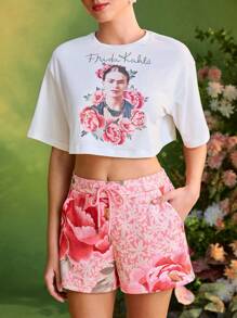 Frida Kahlo X SHEIN X Designer TIYA Conjunto informal de verano para mujer con camiseta elegante y pantalones cortos estampado floral rosado