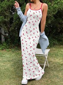 SHEIN EZwear 休闲简约樱桃印花全长紧身吊带裙，适合夏季度假 - 彩色 - 查看 4