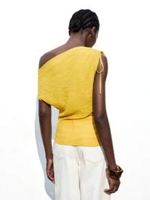 Maija 2025 Autumn/Winter New Yellow Ruched Drawstring Tie Bow Asymmetric Cutout Shoulder Design Sleeveless Blouse, Fashion Casual Elegant Versatile For Business, Party, Beach, Wedding Guest, Everyday, Y2K Retro Style - Yellow - View 4