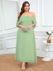 Coutiva Gaun Bridesmaid Ukuran Plus Elegan Polos Tanpa Bahu - Hijau - View 5