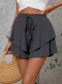 SHEIN LUNE Quần short rộng rãi đơn giản, vải kết cấu màu trơn, thắt eo, viền nhún bèo, phong cách kỳ nghỉ hè thường ngày dành cho nữ - Màu xám đen - Xem 5