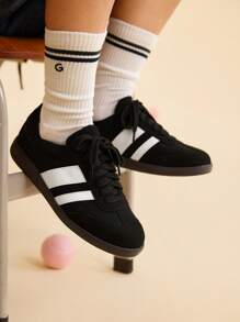 CUCCOO EASI 女士时尚百搭简约休闲运动鞋 - 黑與白 - 查看 1