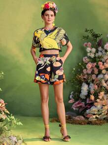 ISELACOS Frida Kahlo X SHEIN X Designer 花卉和昆虫印花高腰卷边后背弹力短裤，女士夏季短裤 - 彩色 - 查看 1