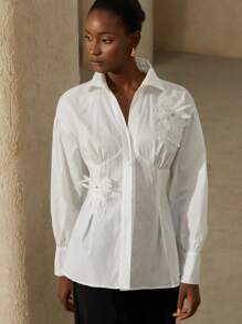 Aveloria Elegant sophisticated französischer Stil Damen Büro Pendler hochwertiges luxuriöses Design strukturierter floraler Dekor Kragen tailliert schlanke Passform Langarmbluse - Weiss - Übersicht 2