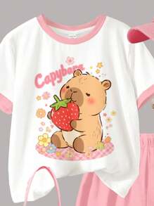 SHEIN Leap Crew Set de 2 piezas de Camiseta de manga corta de cuello redondo casual simple y Pantalones cortos sueltos con estampado de Cabibara de fresa rosa y crema para niña preadolescente, perfecto para un verano relajado - Multicolor - Ver 4