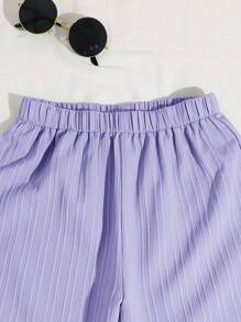 SHEIN Tenue décontractée de style coréen pour garçons préadolescents: pull-over à col montant avec fermeture éclair partielle, manches courtes et short tissé imprimé en 2 pièces