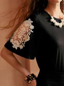 MOTF PREMIUM COLORBLOCK CONTRAST LACE T-SHIRT - Black - View 2