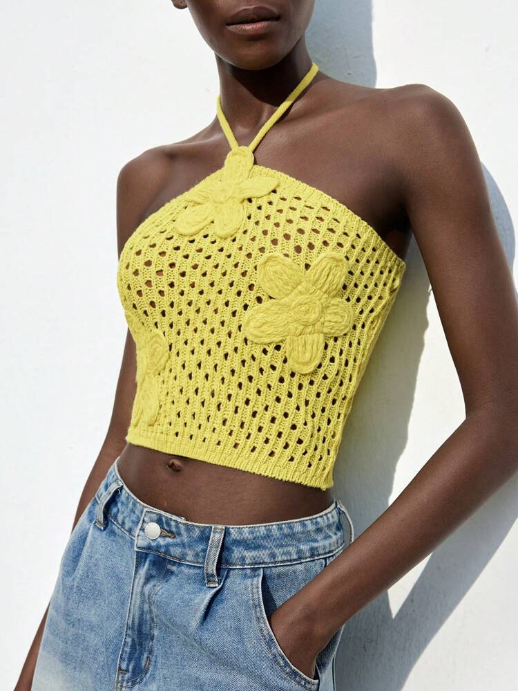 SHEIN Maija 2025 Szykowny top z odkrytymi plecami i kwiatowym zdobieniem, szydełkowany, dzianinowy, kremowo-żółty, elegancki, letni urlop, przyjęcie urodzinowe, sezon ukończenia szkoły, odpowiedni na letnie wakacje, wakacje na plaży, urodziny, letni klub
