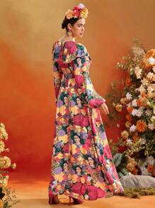 Redefinition Frida Kahlo X SHEIN X Designer 花卉图案 V 领荷叶边泡泡袖长袖纽扣 A 字形飘逸长裙夏季度假 - 彩色 - 查看 2
