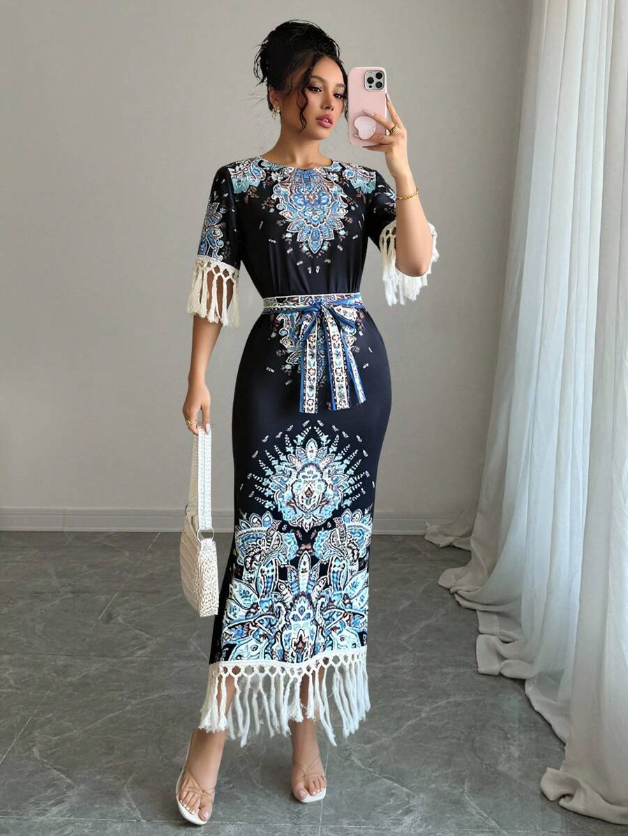 Chiquease Round Neck Slit Hem Side Slit Printed Long Dress For Women - Black - View 1