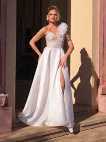 Glamrae 优雅浪漫的白色花卉刺绣网布连衣裙，高开叉喇叭形设计，非常适合婚礼和活动 - 白色 - 查看 1