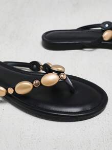 SHUZIA Dép xỏ ngón đế bằng thoải mái, thời trang nữ, đính đá màu sắc - Phong cách Punk cá tính, sành điệu và phù hợp cho dịp Giáng sinh. - màu đen - Xem 4