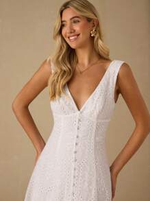 Enchnt 女式纯色V领镂空刺绣无袖连衣裙 - 白色 - 查看 4