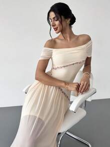Firerie Élégante robe longue de mode nouvelle, coupe formelle romantique. Col asymétrique avec broderie, drapé en maille et silhouette près du corps abricot. Convient pour le bal, la fête, les vacances, les invités de mariage - Nude - Voir 4
