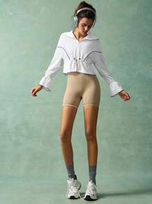 VARSIVA Chaqueta deportiva para exteriores con capucha, cintura con cordón y ribete de contraste - Blanco y Negro - Ver 4