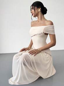 Firerie Élégante robe longue de mode nouvelle, coupe formelle romantique. Col asymétrique avec broderie, drapé en maille et silhouette près du corps abricot. Convient pour le bal, la fête, les vacances, les invités de mariage - Nude - Voir 2