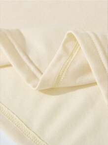 SHEIN 2 件套幼儿女童休闲时尚舒适简约卡通熊和字母印花短袖圆领 T 恤和长打底裤套装，夏季 - 杏色 - 查看 3