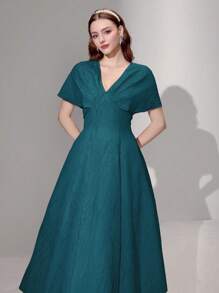 Poshira 女式优雅纹理面料 V 领披肩袖收腰喇叭下摆鸡尾酒会连衣裙 - 綠色 - 查看 7