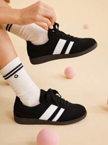 CUCCOO EASI 女士时尚百搭简约休闲运动鞋 - 黑與白 - 查看 4